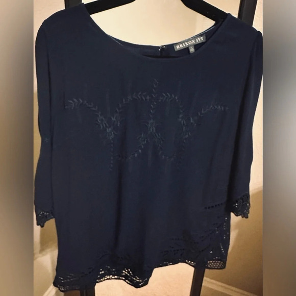 Brixon Ivy Navy top with cutout details on sleeves, side and hem L - Picture 6 of 11